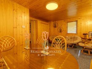 Prodej chaty, Komorní Lhotka, 150 m2