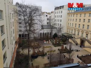 Prodej bytu 3+1, Praha, Dlážděná, 145 m2