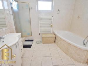 Prodej rodinného domu, Jeníkovice, 228 m2