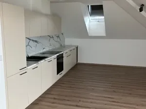 Pronájem bytu 2+kk, Praha - Prosek, Prosecká, 75 m2