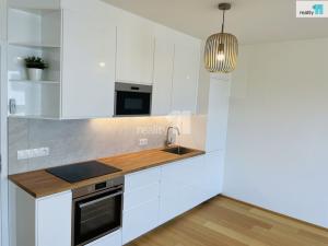 Prodej bytu 2+kk, Praha - Malešice, Azzoniho, 113 m2