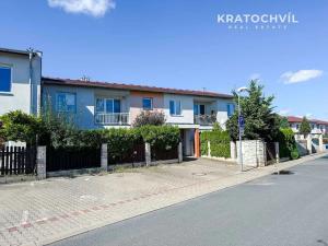 Prodej bytu 3+kk, Vestec, U Strouhy, 66 m2