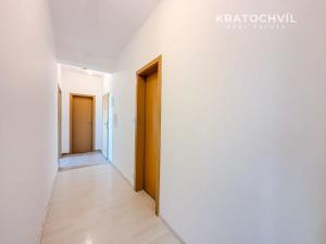 Prodej bytu 3+kk, Vestec, U Strouhy, 66 m2