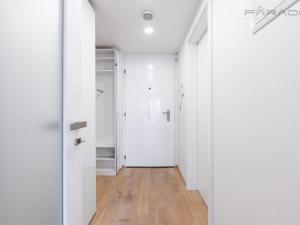 Pronájem bytu 1+kk, Praha - Žižkov, Olšanská, 35 m2