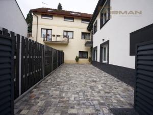 Prodej bytu 2+kk, Praha - Zbraslav, Elišky Přemyslovny, 63 m2