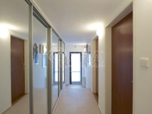 Pronájem rodinného domu, Praha - Kunratice, Ke hrádku, 417 m2