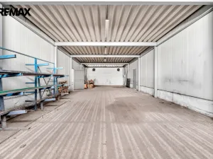 Pronájem skladu, Doubravice, 1380 m2