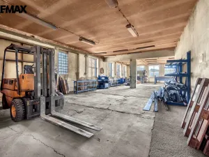 Prodej skladu, Doubravice, 1380 m2