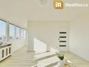 Prodej bytu 1+kk, Hradec Králové, Severní, 27 m2