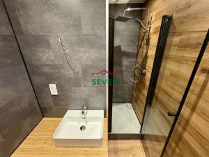 Prodej bytu 1+1, Ústí nad Labem - Severní Terasa, Šrámkova, 34 m2