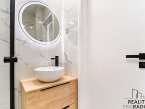 Pronájem bytu 2+kk, Ostrava - Poruba, Vietnamská, 41 m2