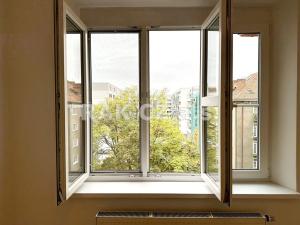 Pronájem bytu 2+kk, Praha - Holešovice, Komunardů, 51 m2