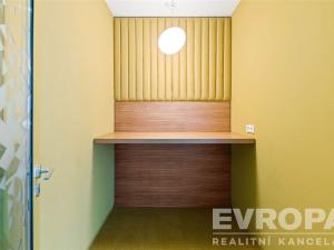 Pronájem kanceláře, Praha - Holešovice, Plynární, 648 m2