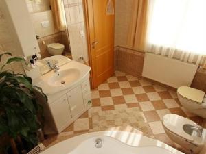 Pronájem rodinného domu, Popůvky, Veselská, 113 m2