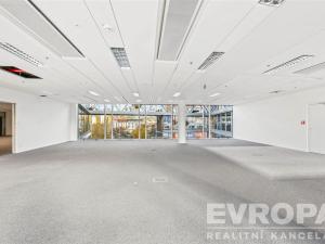 Pronájem kanceláře, Praha - Holešovice, Plynární, 500 m2