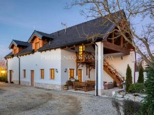 Prodej činžovního domu, Lipí, 197 m2