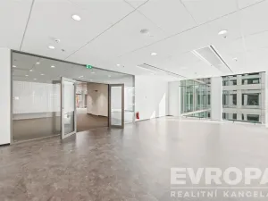 Pronájem kanceláře, Praha - Holešovice, Plynární, 670 m2
