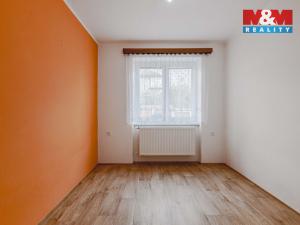 Prodej bytu 3+1, Klatovy - Klatovy IV, Školní, 81 m2