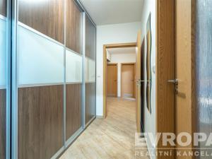 Prodej bytu 3+kk, Hradec Králové - Třebeš, Ve Stromovce, 74 m2