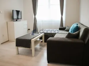 Pronájem bytu 2+kk, Praha, Vinohradská, 52 m2
