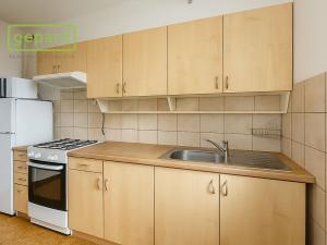 Prodej bytu 3+1, Březová, Sklářská, 60 m2