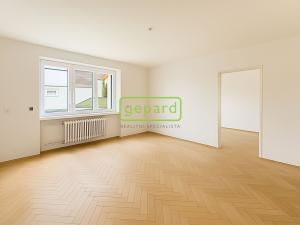 Prodej bytu 3+1, Březová, Sklářská, 60 m2