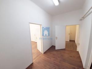 Pronájem kanceláře, Praha, Bohuslava ze Švamberka, 70 m2