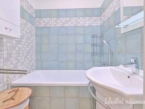 Pronájem bytu 3+1, Brno, Vysoká, 58 m2