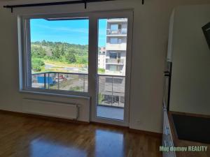 Pronájem bytu 1+kk, Praha - Hloubětín, Waltariho, 32 m2