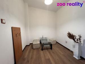 Pronájem bytu 2+kk, Žatec, Husitské náměstí, 60 m2