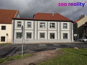 Pronájem bytu 2+kk, Žatec, Husitské náměstí, 60 m2