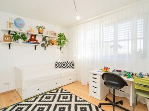 Prodej rodinného domu, Lužce, 170 m2