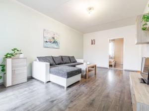 Pronájem bytu 3+1, Hluboká nad Vltavou, Nerudova, 70 m2