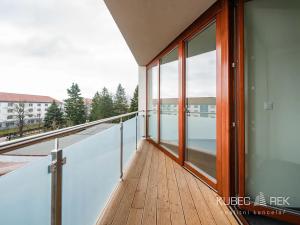 Pronájem bytu 2+kk, Sezimovo Ústí, náměstí Tomáše Bati, 52 m2