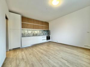 Pronájem bytu 2+1, Krnov - Pod Bezručovým vrchem, Seifertova, 30 m2