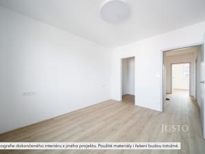 Prodej bytu 5+kk, Boršov nad Vltavou - Poříčí, Severní, 121 m2
