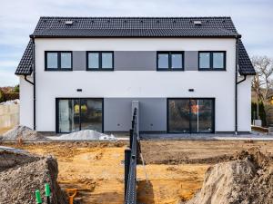 Prodej bytu 5+kk, Boršov nad Vltavou - Poříčí, Severní, 121 m2