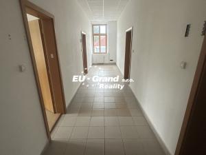 Pronájem kanceláře, Varnsdorf, 5. května, 107 m2