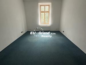 Pronájem kanceláře, Varnsdorf, 5. května, 107 m2