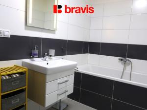 Pronájem bytu 2+kk, Modřice, Bobravská, 50 m2