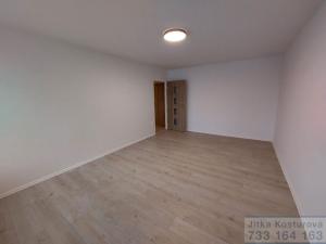 Pronájem bytu 2+1, Krnov - Pod Bezručovým vrchem, Budovatelů, 53 m2