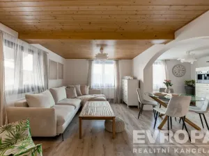 Prodej rodinného domu, Trhová Kamenice, 197 m2