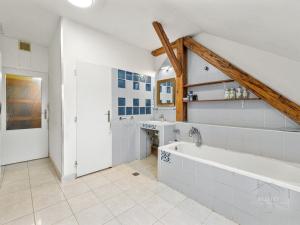 Prodej rodinného domu, Pardubice - Zelené Předměstí, Na Spravedlnosti, 330 m2