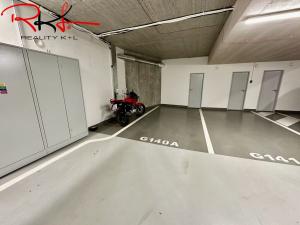 Pronájem garáže, Praha, U Pergamenky, 16 m2