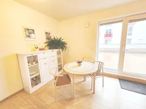 Pronájem bytu 2+kk, Jesenice, Cedrová, 66 m2