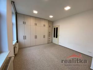 Prodej bytu 4+1, Opava - Předměstí, Olomoucká, 109 m2