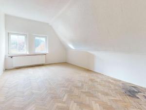 Prodej bytu 2+1, Karlovy Vary, Petřín, 60 m2