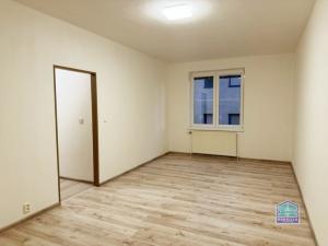 Prodej bytu 2+1, Měčín, Sadová, 67 m2