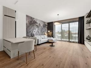 Pronájem bytu 2+kk, Praha - Troja, Pod Hrachovkou, 58 m2