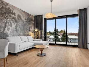 Pronájem bytu 2+kk, Praha - Troja, Pod Hrachovkou, 58 m2